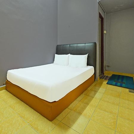 Spot On 90144 Corridor Hotel 1 Pekan Εξωτερικό φωτογραφία