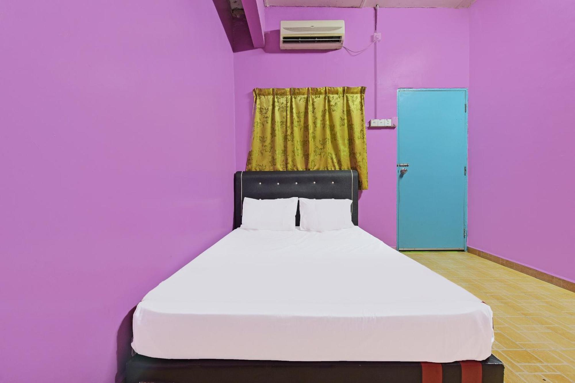 Spot On 90144 Corridor Hotel 1 Pekan Εξωτερικό φωτογραφία