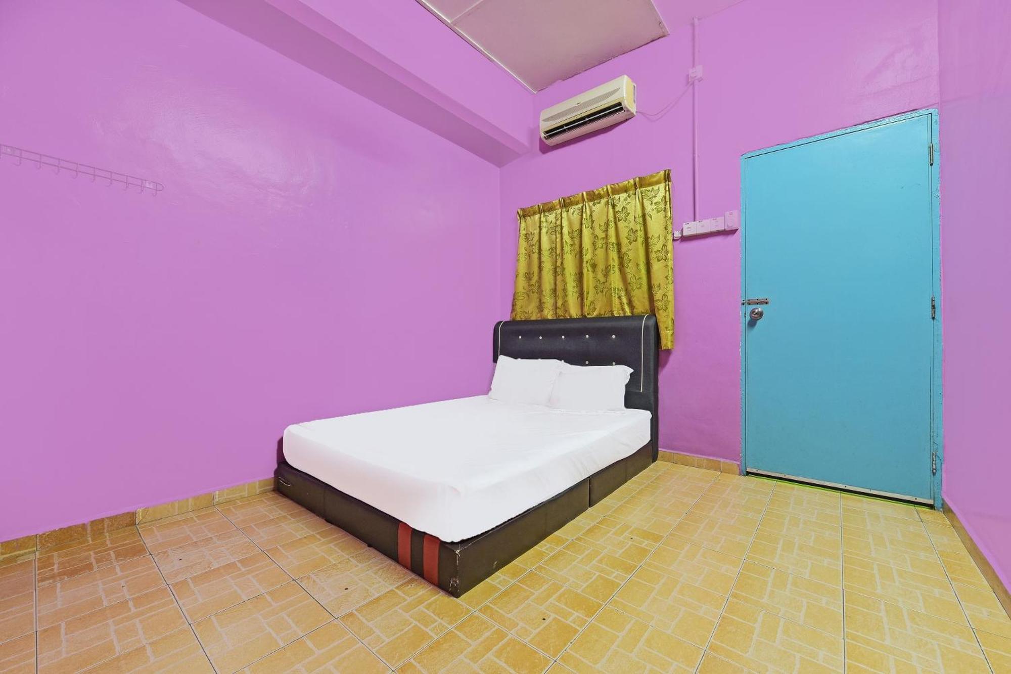 Spot On 90144 Corridor Hotel 1 Pekan Εξωτερικό φωτογραφία