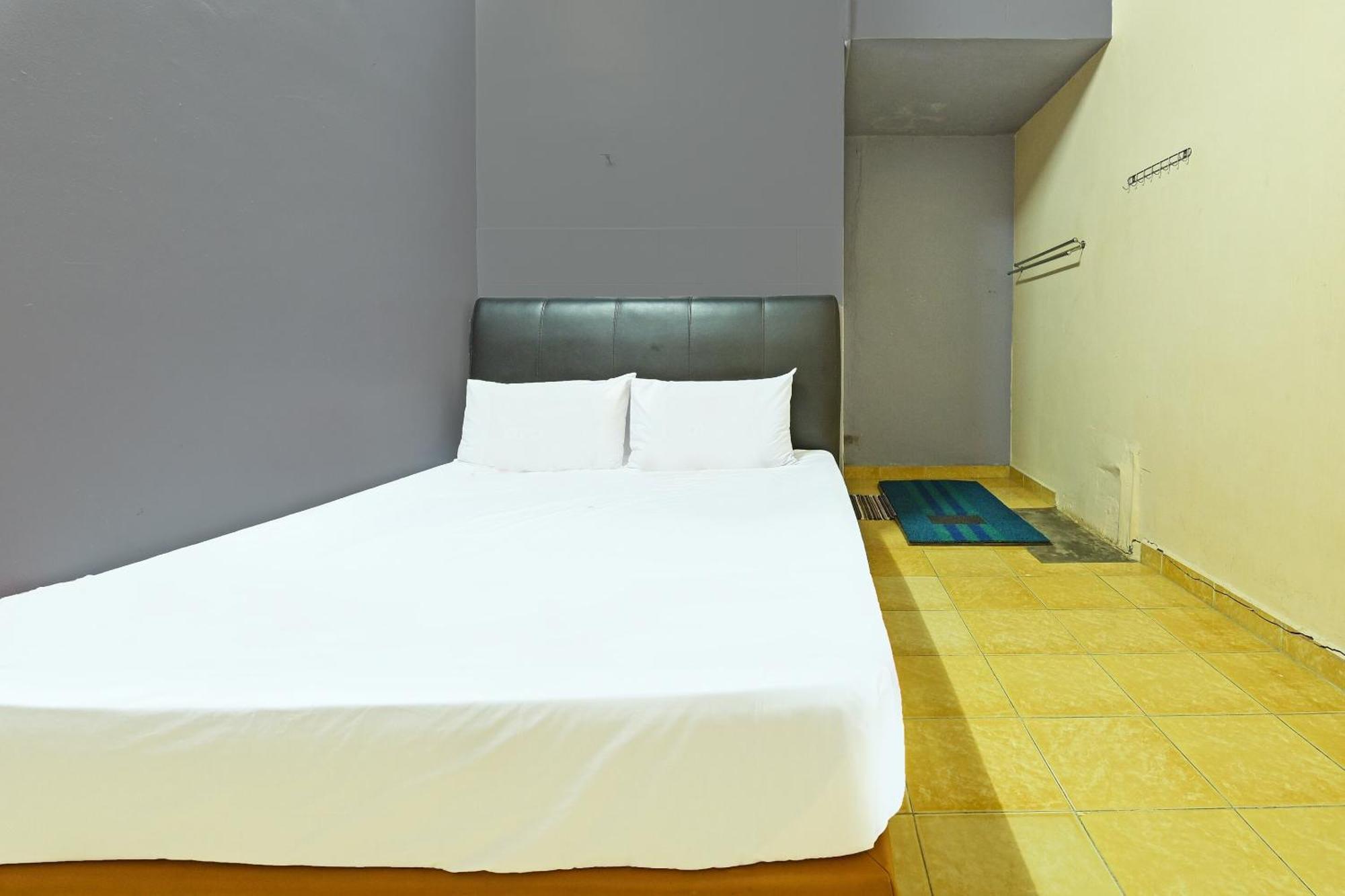 Spot On 90144 Corridor Hotel 1 Pekan Εξωτερικό φωτογραφία